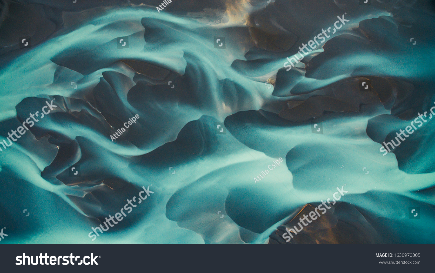 Lufttrockensicht auf ein riesiges Flussbett und Delta, glaziales Flusssystem, das Ablagerungen vom Vatnajokull-Gletscher, Island – Stockfoto